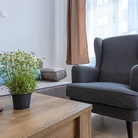 Beata - With Great Location Apartment *